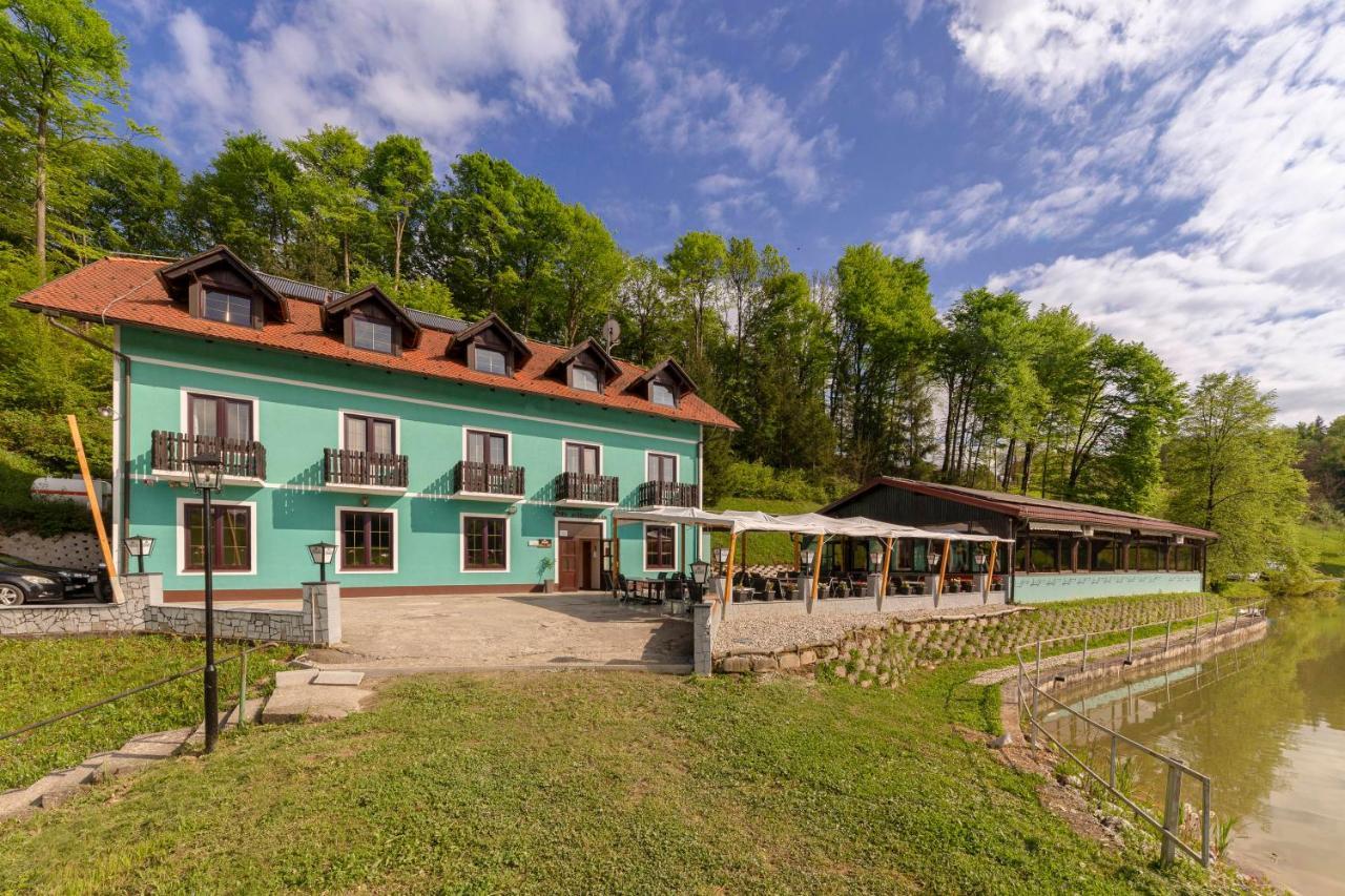 Penzion Ob Ribniku Podlehnik Exteriér fotografie