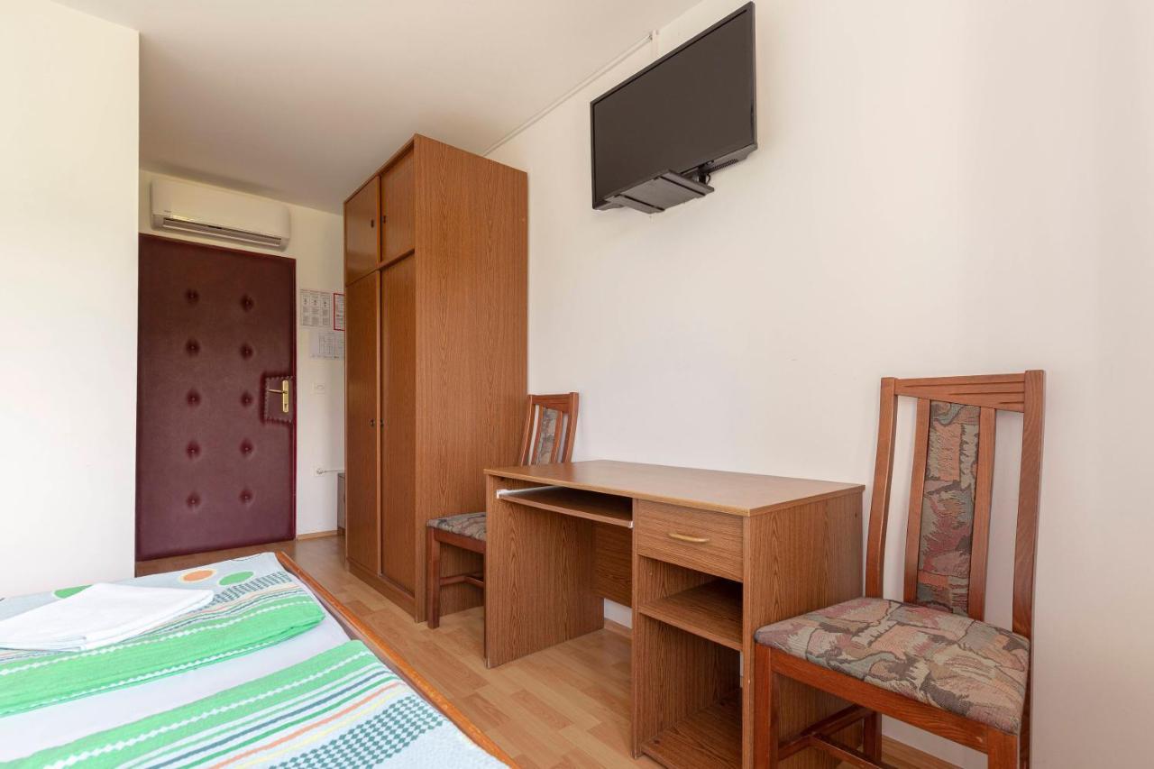 Penzion Ob Ribniku Podlehnik Exteriér fotografie