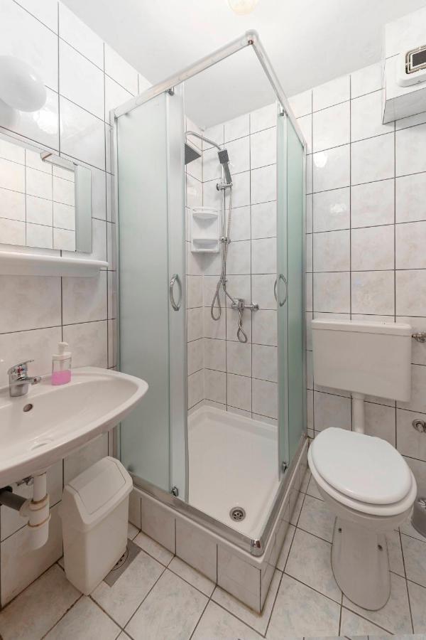 Penzion Ob Ribniku Podlehnik Exteriér fotografie